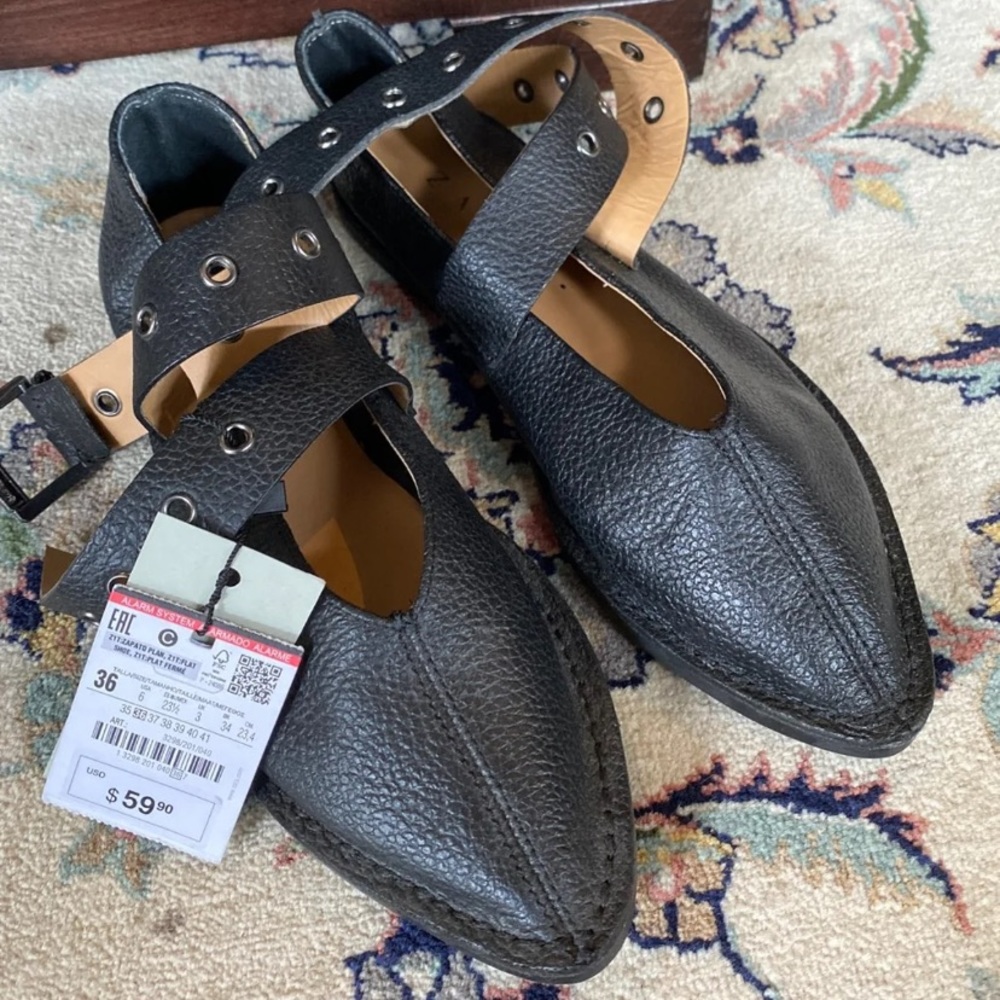 Zara buckle shoes